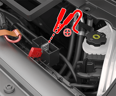 低压电源正极电缆连接到正极跨接接线柱。