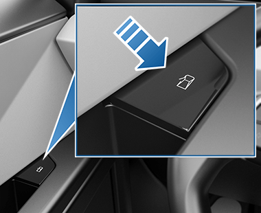 도어 열기 버튼을 가리키는 화살표