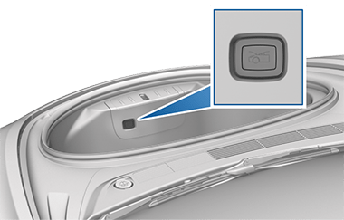 Gumb v sprednjem prtljažniku s sliko avtomobila z odprtim prtljažnikom